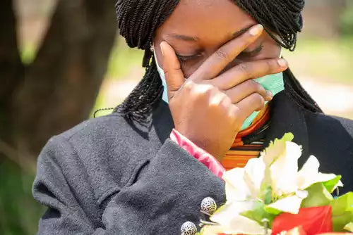 What Can You Do If You’re Not Invited to a Funeral?