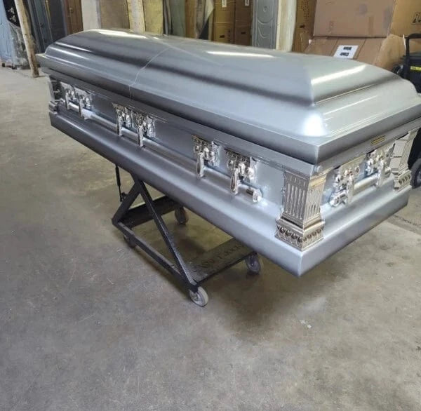 Lafayette Silver Casket (32 oz) | Silver Casket