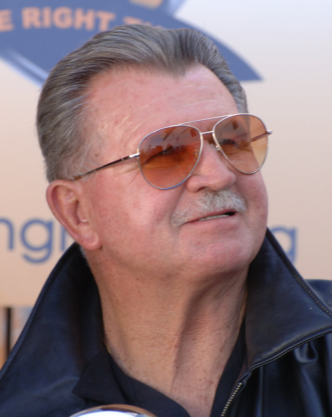 Mike Ditka at the NFL Experience in Glendale, Arizona, in 2008