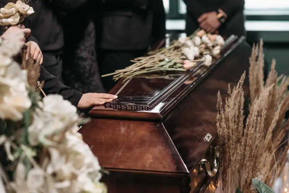 Closed vs Open Casket Funerals: What's the Difference?