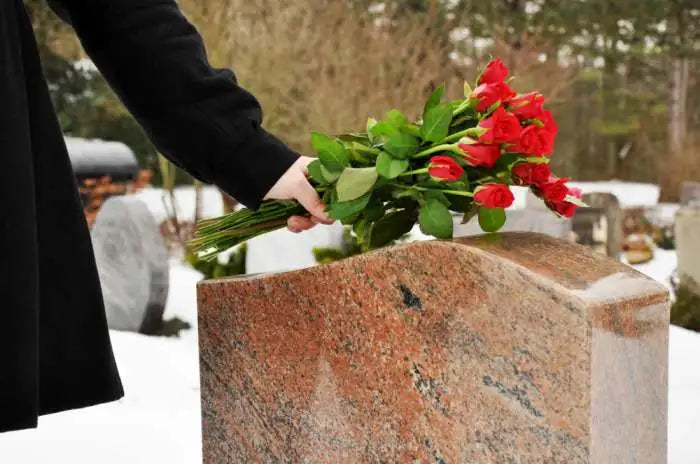 Why Are Flowers Placed On Caskets Gravesites?