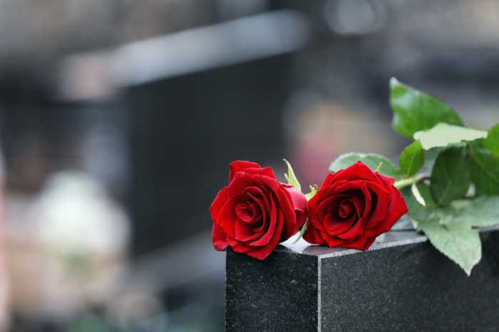 Online Memorial Sites for Your Loved One