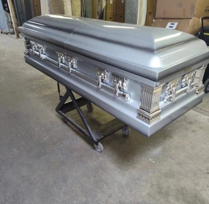 Lafayette Silver Casket (32 oz) | Silver Casket