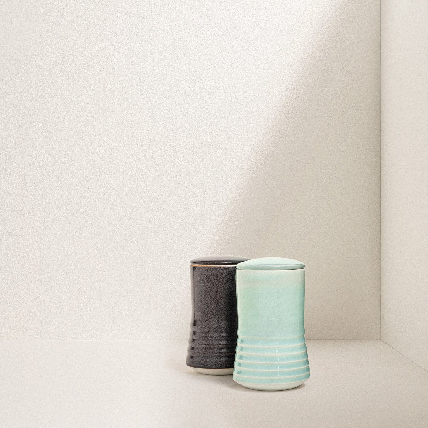 Solstice X Culp Pottery | Para Black Keepsake Urn